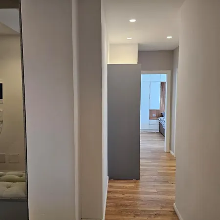 Alan Selvia Apartment
